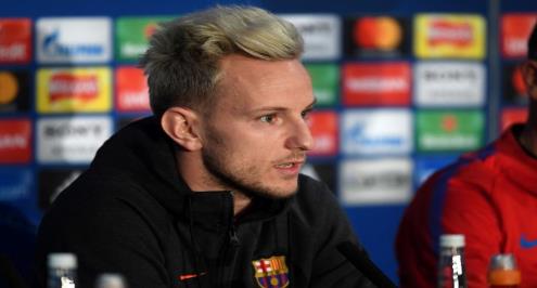 هل سيرحل راكيتيتش عن برشلونة؟.. اللاعب يحدد موعد الحسم